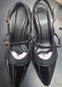 Elegant Black Slingback Heels