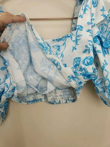 Chic Blue Floral Puff Sleeve Top
