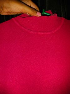 Chic maroon Sleeveless Mock Neck Top