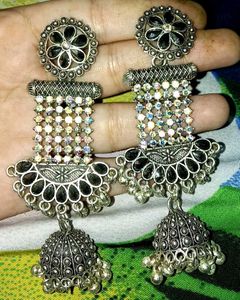 Sparkling Rhinestone Necklace &amp; Earring Set