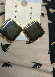 Golden Black Earring