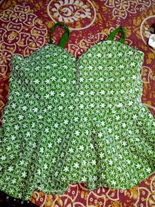 Green Embroidered Cotton sleeveless top🥰