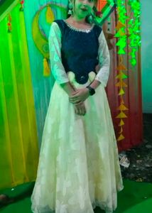 Elegant Cream &amp; Navy Blue Lehenga Choli Set
