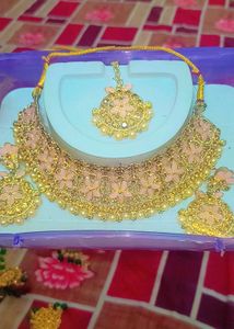 Elegant Gold &amp; Pearl Necklace Set