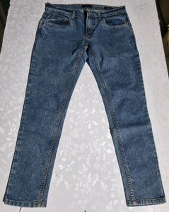 Trendy Woman Ketch Jeans
