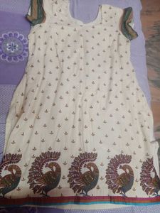 Cream Kurta with Paisley Print