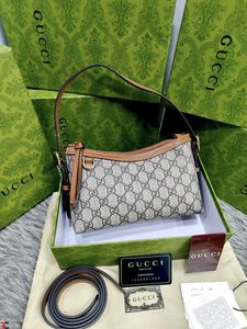GUCCI* *GG EMBLEM SMALL SHOULDER BAG*WD BOX