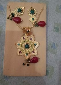 Red &amp; Gold Jewelry Set