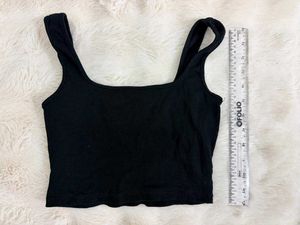 AAHWAN Ribbed Square Neck Crop Top
