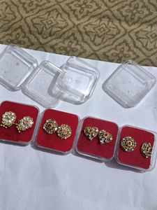 Uma Gold Earings