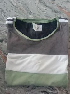 Mans Round Nack T Shirt