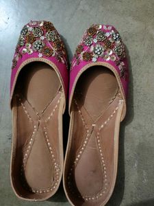 Embellished Jutti Flats
