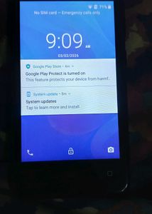Smartphone Hyundai E475 - Brand new phone with box