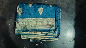 Elegant Blue Silk Blend Saree