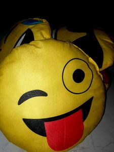 Cute Emoji Cushions (Set of 4)