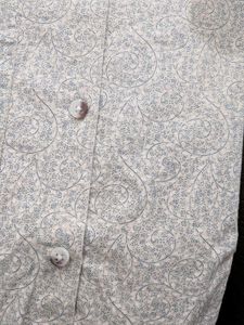 Men's Patterned Button-Down Shirt