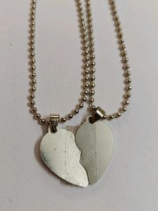 Broken Heart Pendant Necklaces Set