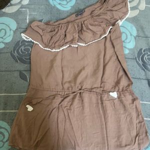 Off-Shoulder Ruffle top