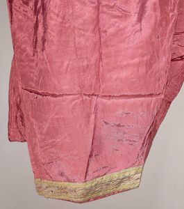 Elegant Punjabi Style Embroidered Kurta Set