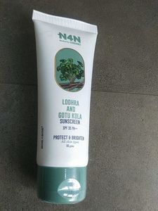 N4N Lodhra & Gotu Kola Sunscreen SPF 35