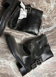 Stylish Black Buckled Boots