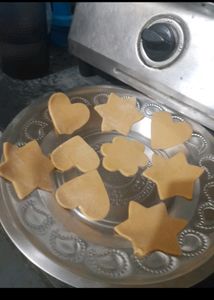 Brand New *** Cookie Cutter Pack Of 12 In 4 Differ