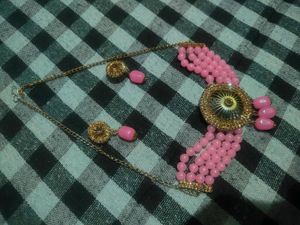 Pink Beaded Necklace & Earring Set
