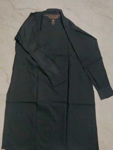 Men's Black Embroidered Kurta