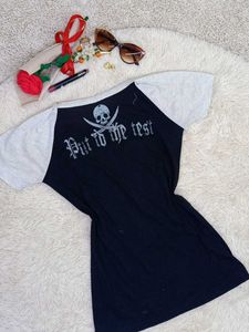 Gothic Skull &amp; Roses Graphic Tee