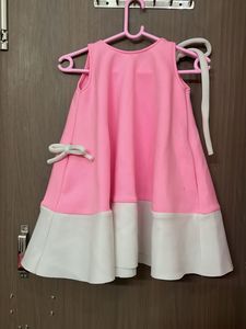 branded Cute Pink & White Dress fully flare for 7-