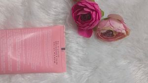 Dot &amp; Key Face Wash