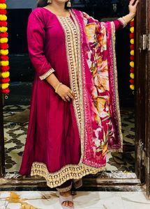 Elegant Pink Embroidered Salwar Suit