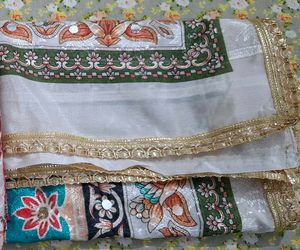 Kashmiri embroidered mirror dupatta