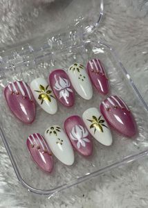 Pink Shimmer &amp; White Lotus Festive Nai