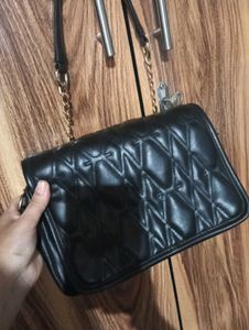 Chic Quilted Black Shoulder Bag