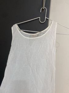 Chic White Sleeveless Dress