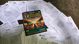CBSE Class 10th  12 Real Feel Sample Papers