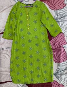 Vibrant Green Printed Kurta & Blue Leggings