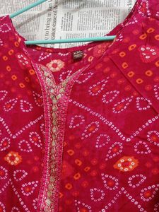 Bandhani Kurta Pant Set With Dupatta