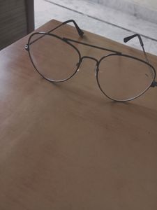 fashionable unique sunglass