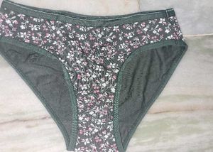 Cute Giraffe Print Briefs