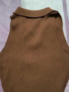 Brown Ribbed Sleeveless Collared Top
