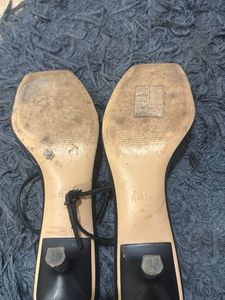 Chic Black Strappy Square Toe Sandals