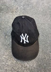 New York Yankees Baseball Cap 🧢