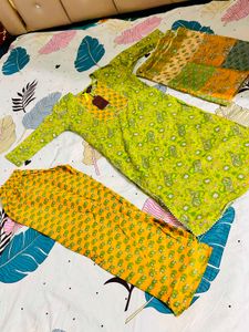 fix price Ethnic Kurta Set with Pants & Dupatta