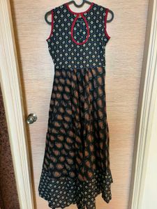 Paisley Printed Kurta With Ethnic Jacket