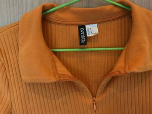 H&amp;M - Ribbed Cropped Polo Top