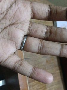 Cute Black Heart Ring
