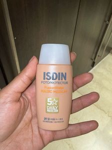 ISDIN Fotoprotector Fusion Water SPF 50 (Med