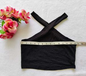 Shein : Stylish Black Halter Neck Ribbed Crop Top